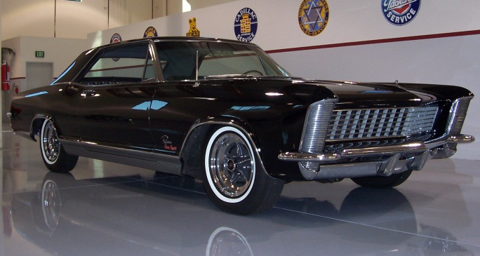 65 Riviera-obliq W